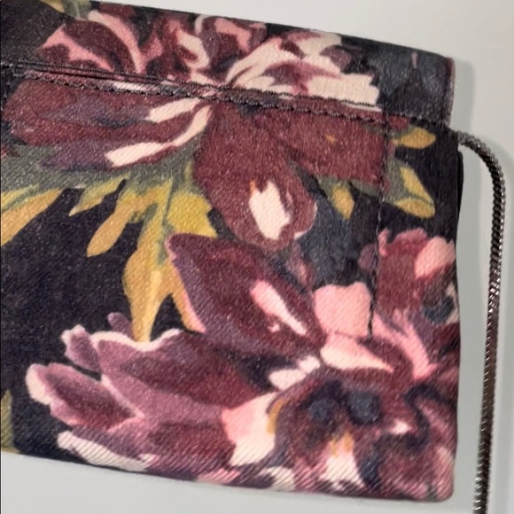 Small floral denim paper clip bag - Picture 3 of 3